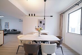Tyms Spacious 3BR 2BA APT  Laishi Di