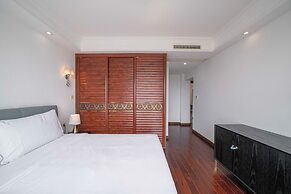 Tyms Xintiandi Elegant 3BR 2BA APT