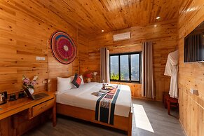 Muong Hoa River View Hotel