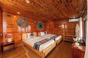 Muong Hoa River View Hotel