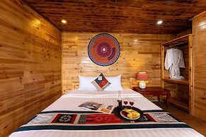 Muong Hoa River View Hotel