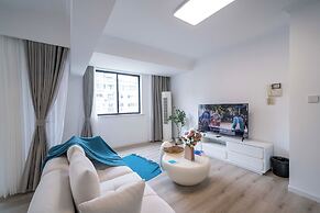 Tyms Parisian 2BR APT  Paris Classic