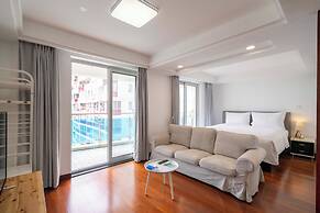 Tyms Xujiahui Modern 1BR APT