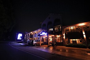 ECKO Kasang Regency Hill Resort