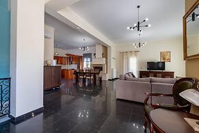 Leone Luxury Villa Georgia