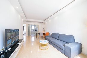 Tyms 2BR APT Xujiahui Dacheng Residence