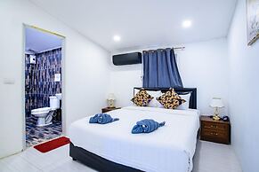 Cozy 6BR Pool Villa Close to Beach CP6