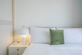 Tyms Modern 2BR APT Xujiahui Dacheng