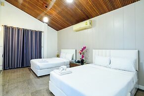 Jomtien 5BR Beach Pool Villa JB5