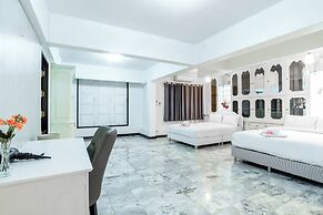 Jomtien 5BR Beach Pool Villa JB5