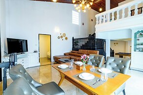 Jomtien 5BR Beach Pool Villa JB5