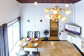 Jomtien 5BR Beach Pool Villa JB5