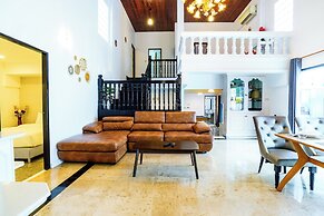 Jomtien 5BR Beach Pool Villa JB5