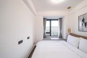 Tyms Hongqiao Deluxe 3BR 2BA APT