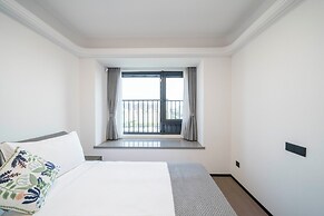 Tyms Hongqiao Deluxe 3BR 2BA APT