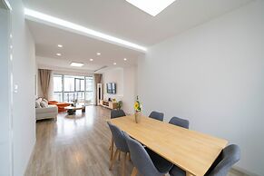 Tyms Luxury 4BR 2BA APT  Garden
