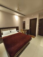 Hotel Home Town Puri