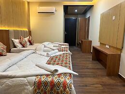 Frosty Fern Hotel & Resort