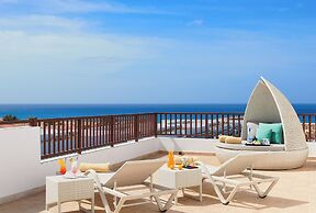 Meliá Laguna Beach Resort