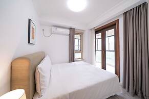 Tyms 1BR APT Gubei International Garden