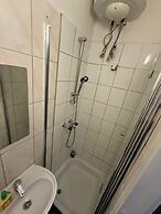 Stylish 1BR Apt  Walk to Schonbrunn
