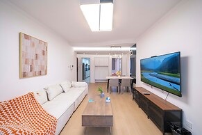 Tyms Changning Spacious 3BR 2BA APT