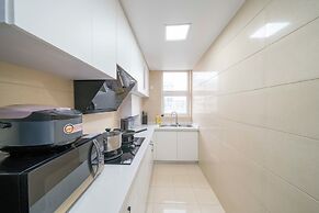 Tyms Changning Spacious 3BR 2BA APT