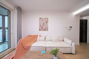 Tyms Changning Spacious 3BR 2BA APT