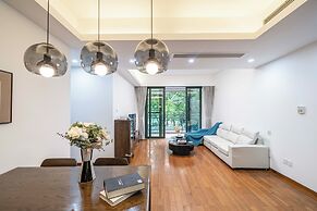 Tyms 2BR APT Lujiazui Renheng Riverside