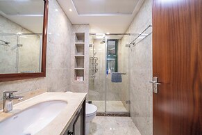Tyms 2BR APT Lujiazui Renheng Riverside