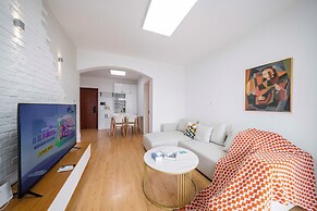 Tyms 2BR APT  Riverside Garden