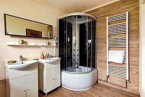 Transylvanian Home - Mountain View, BBQ & Pool