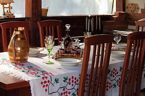 Transylvanian Home - Mountain View, BBQ & Pool