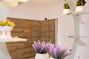 Transylvanian Home - Mountain View, BBQ & Pool