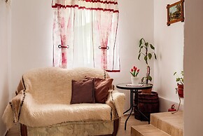 Transylvanian Home - Mountain View, BBQ & Pool