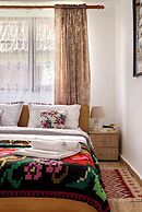 Transylvanian Home - Mountain View, BBQ & Pool