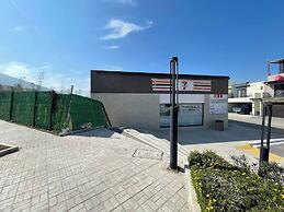 Modern Home With Pool, Garden & 24 7 Security