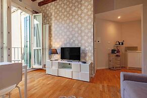 San Polo Apartment with Balcony