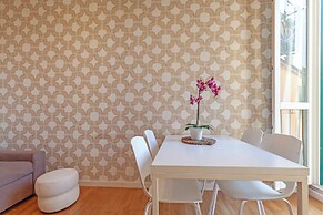 San Polo Apartment with Balcony