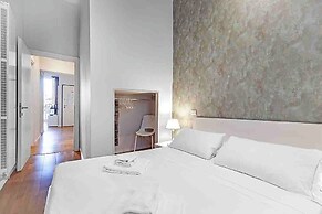 San Polo Apartment with Balcony