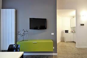 San Polo Apartment with Balcony