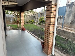 Spacious & Modern 3-bedroom Foxdale