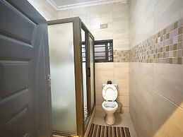 Spacious & Modern 3-bedroom Foxdale