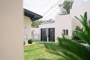 Prosper Executive Hotel