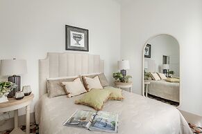 The Fresco Tale a Charming 3 Bedrooms Apartment