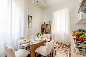 The Fresco Tale a Charming 3 Bedrooms Apartment