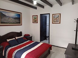Hostal Flores