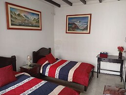 Hostal Flores