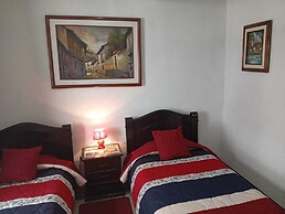 Hostal Flores