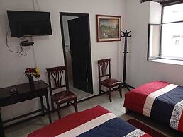 Hostal Flores